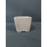 Maceta cuadrada 8.5x8.5x7.3cm.