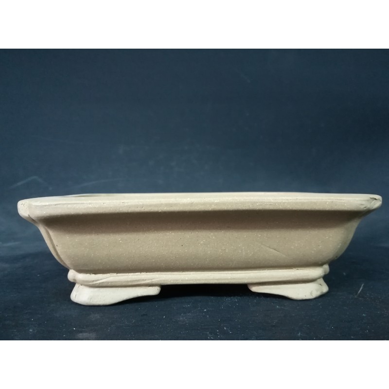 Maceta rectangular 17.5x14.5x5cm. Maceta rectangular 17.5x14.5x5cm.