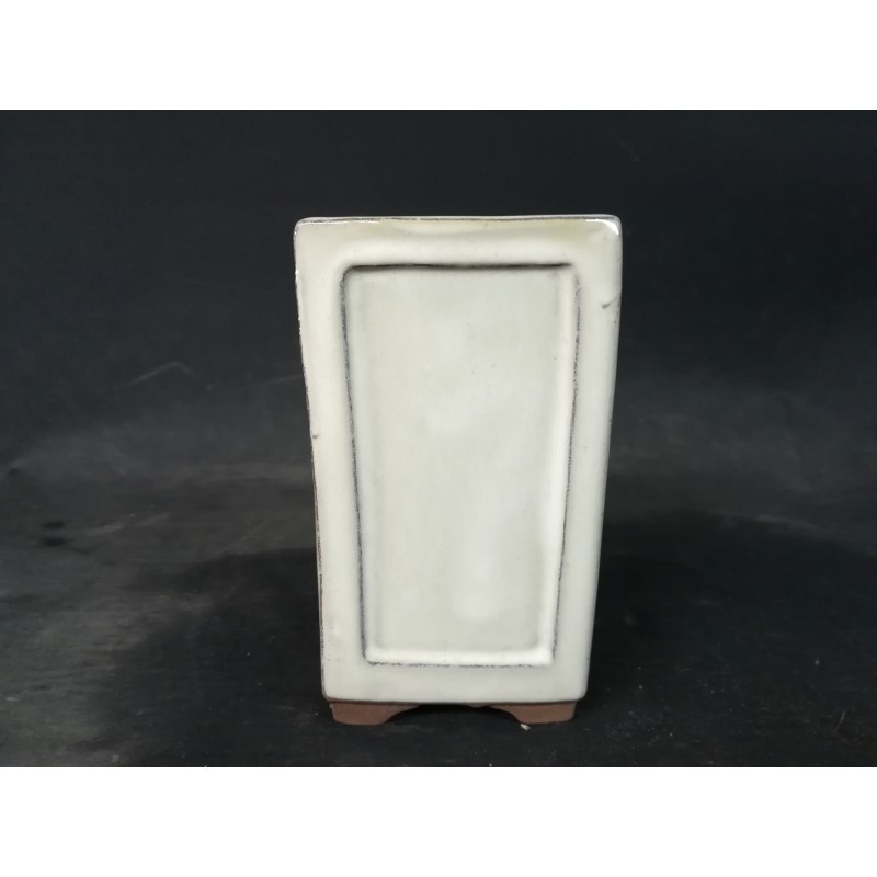 Maceta cuadrada/cascada 8.5x8.5x14cm. Maceta cuadrada/cascada 8.5x8.5x14cm.