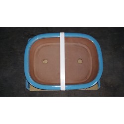 Maceta rectangular 21,5x15.5x5,5cm.