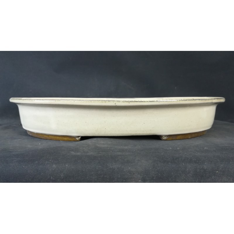 Maceta ovalada 39x31x7cm. Maceta ovalada 39x31x7cm.