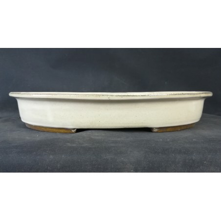 Maceta ovalada 39x31x7cm.
