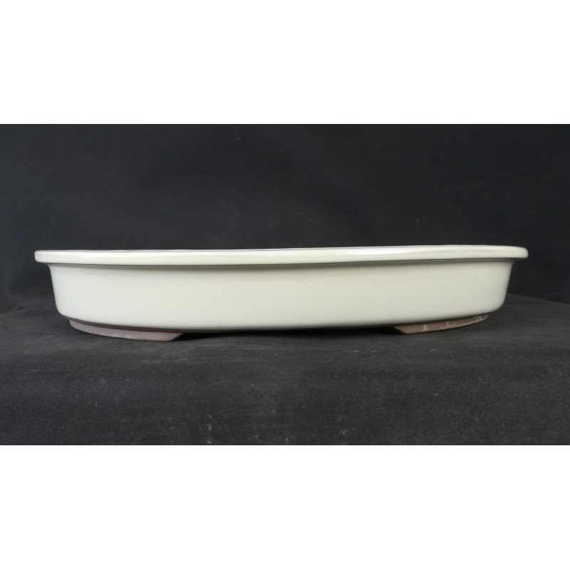 Maceta ovalada 40.5x33x5.5cm. Maceta ovalada 40.5x33x5.5cm.
