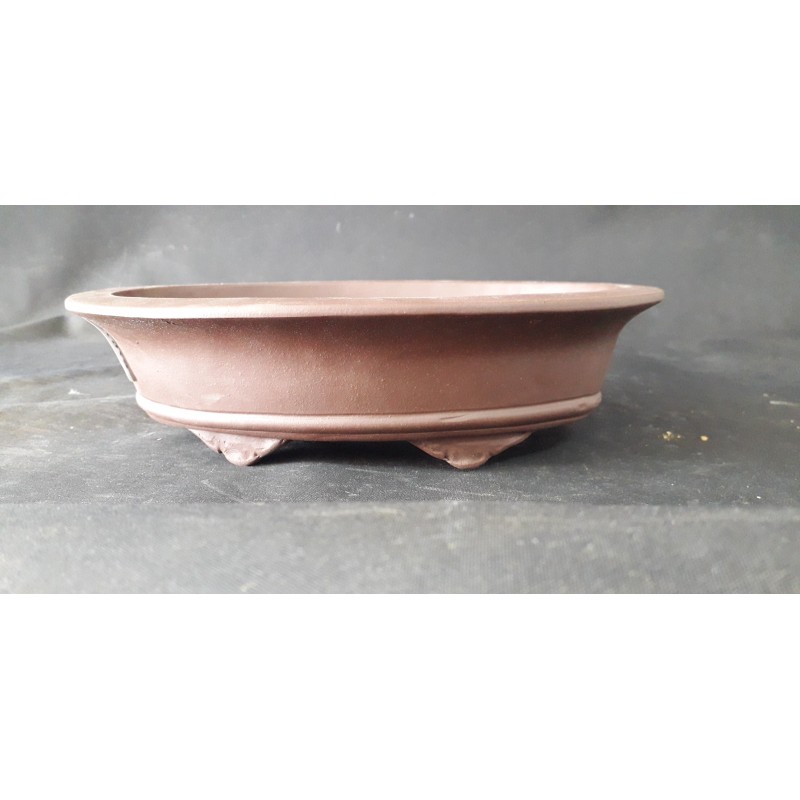Maceta ovalada 24,5x17x6cm. Maceta ovalada 24,5x17x6cm.