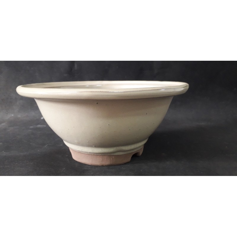 Maceta redonda 19.5x9cm. Maceta redonda 19.5x9cm.